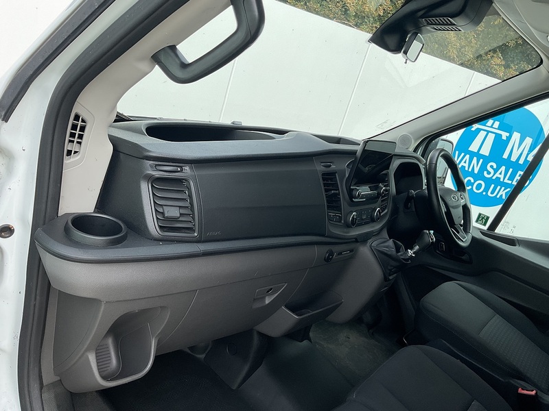 Ford 350 EcoBlue Trend 12 Seater Euro 6