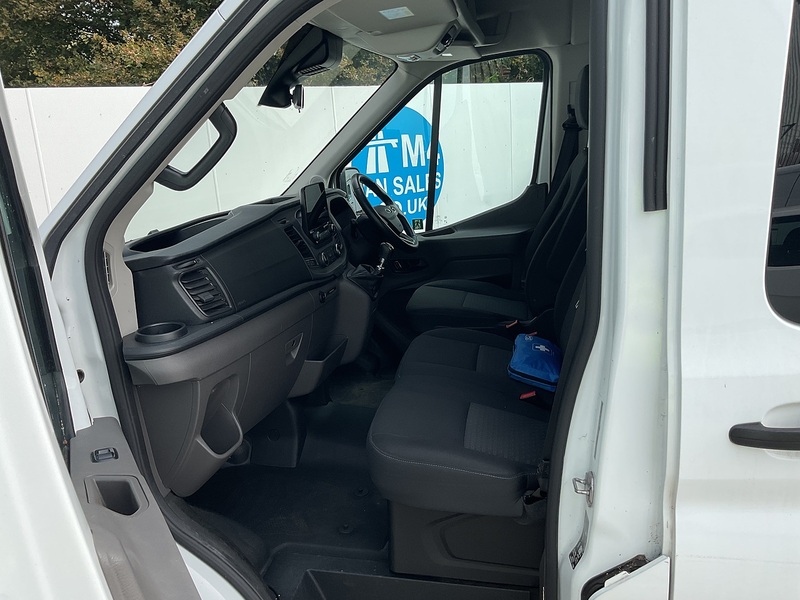 Ford 350 EcoBlue Trend 12 Seater Euro 6