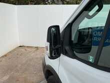 Ford Transit 350 EcoBlue Trend 12 Seater Euro 6 