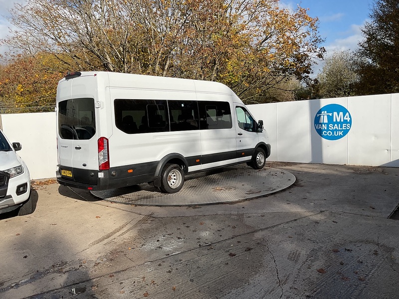 Ford 2.0 460 EcoBlue Leader Minibus Diesel Manual RWD L4 H3 Euro 6 (s/s) (17 Seat, DRW) (130 ps)