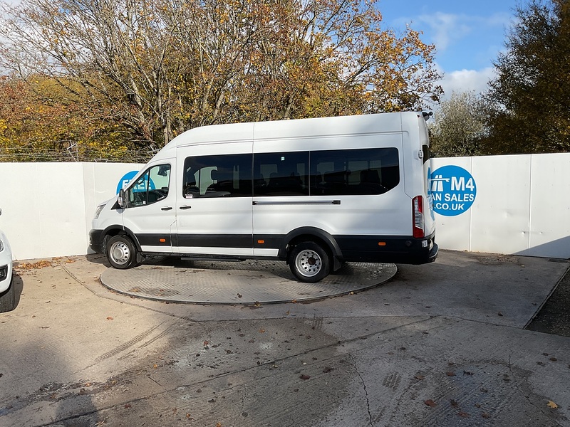 Ford 2.0 460 EcoBlue Leader Minibus Diesel Manual RWD L4 H3 Euro 6 (s/s) (17 Seat, DRW) (130 ps)