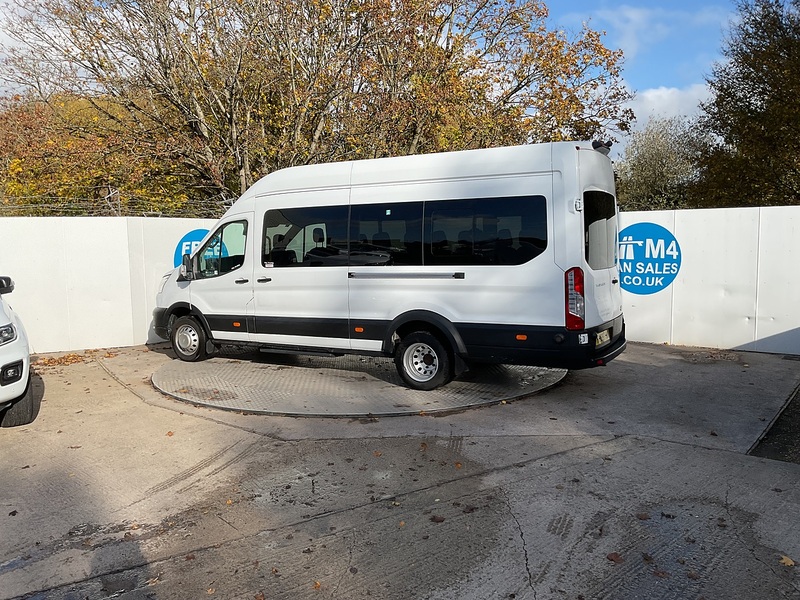 Ford 2.0 460 EcoBlue Leader Minibus Diesel Manual RWD L4 H3 Euro 6 (s/s) (17 Seat, DRW) (130 ps)