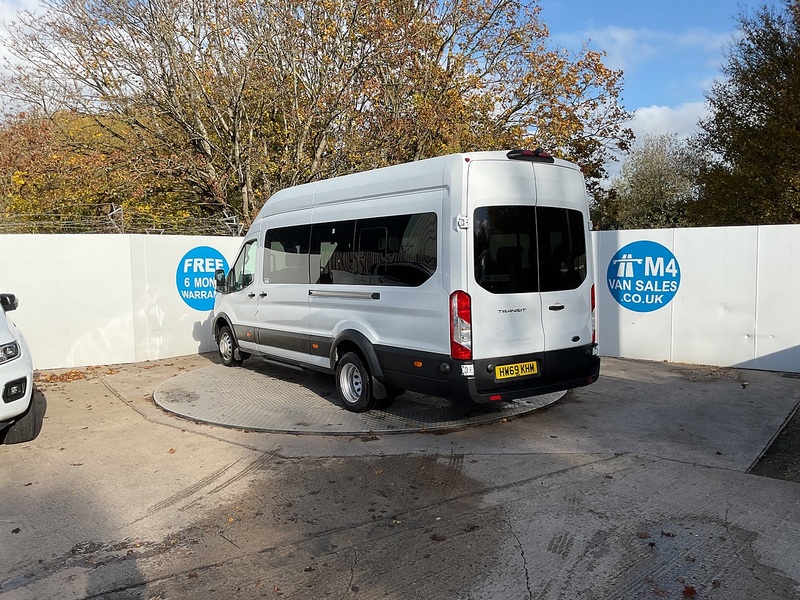 Ford 2.0 460 EcoBlue Leader Minibus Diesel Manual RWD L4 H3 Euro 6 (s/s) (17 Seat, DRW) (130 ps)