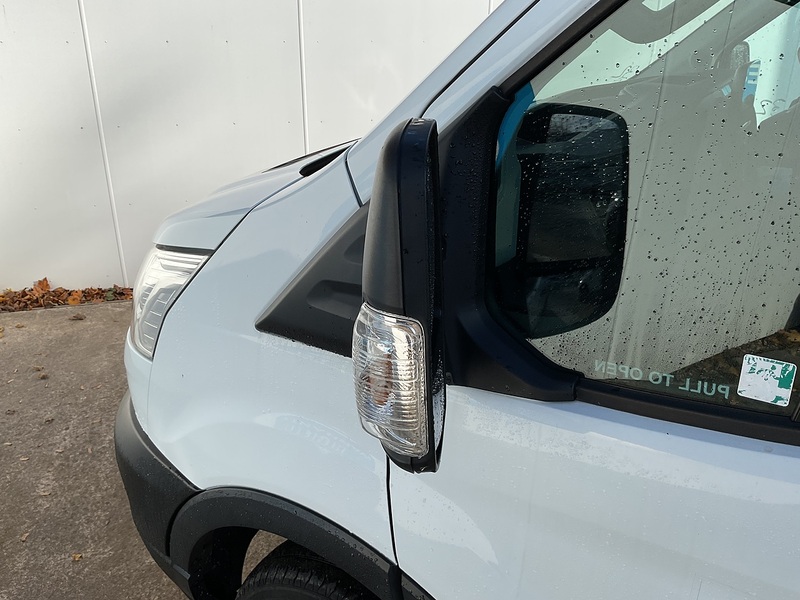 Ford 2.0 460 EcoBlue Leader Minibus Diesel Manual RWD L4 H3 Euro 6 (s/s) (17 Seat, DRW) (130 ps)