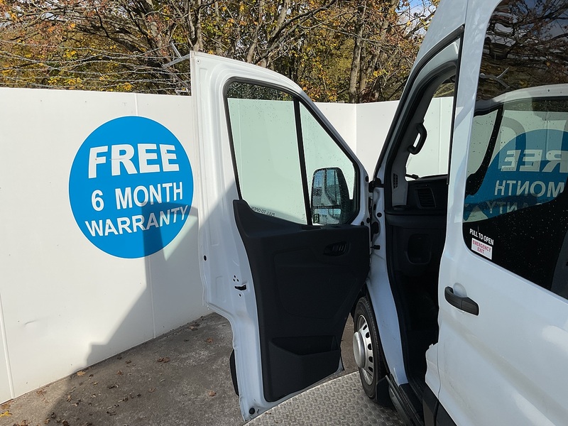 Ford 2.0 460 EcoBlue Leader Minibus Diesel Manual RWD L4 H3 Euro 6 (s/s) (17 Seat, DRW) (130 ps)