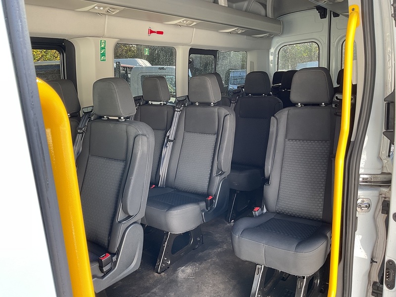 Ford 2.0 460 EcoBlue Leader Minibus Diesel Manual RWD L4 H3 Euro 6 (s/s) (17 Seat, DRW) (130 ps)