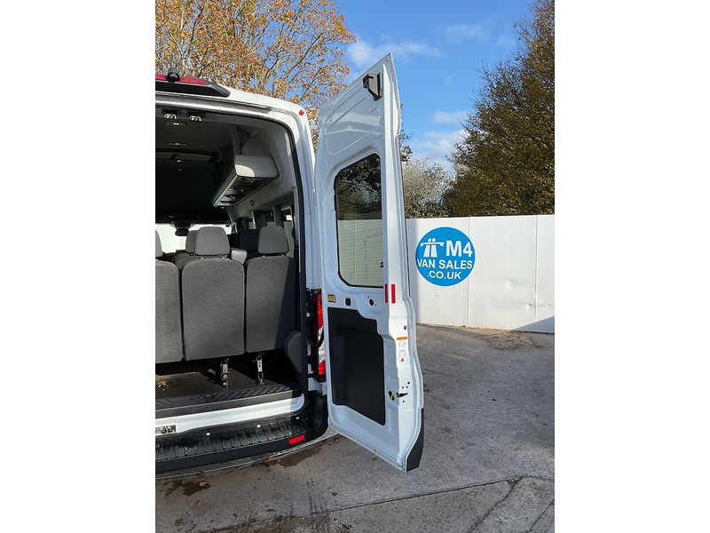 Ford 2.0 460 EcoBlue Leader Minibus Diesel Manual RWD L4 H3 Euro 6 (s/s) (17 Seat, DRW) (130 ps)