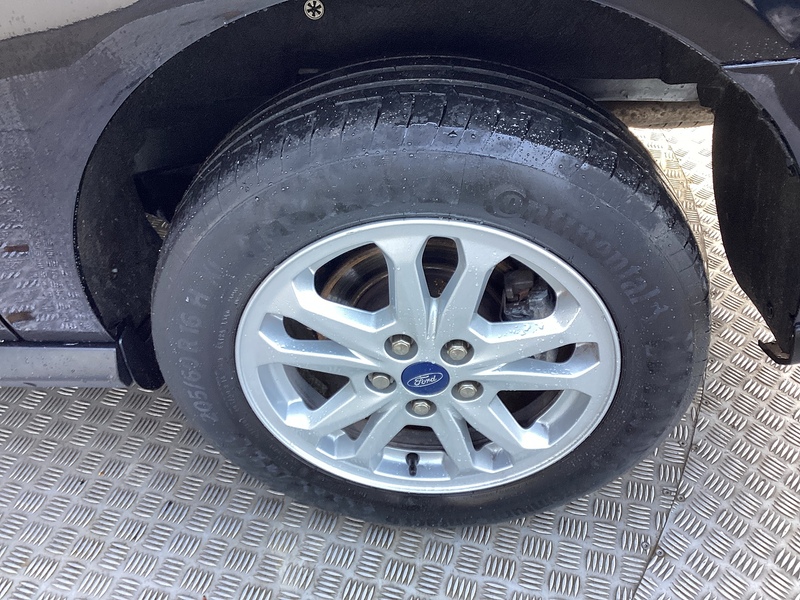 Ford 250 EcoBlue Limited L/R LWB A/C Euro 6