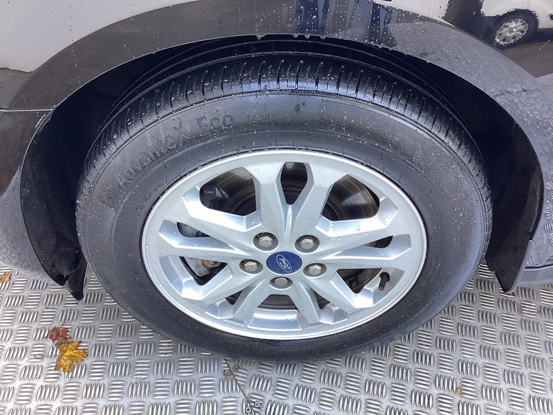 Ford 250 EcoBlue Limited L/R LWB A/C Euro 6