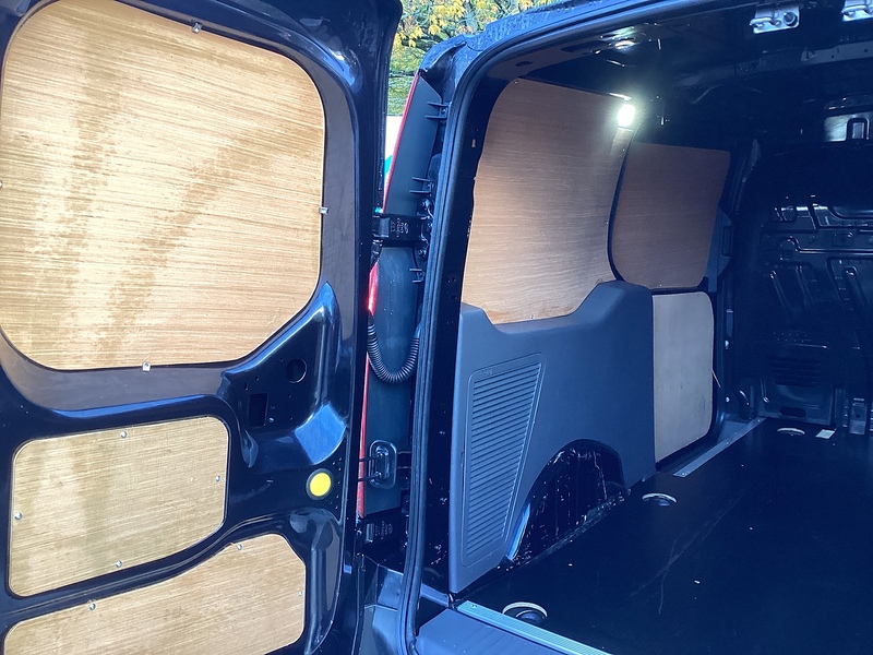 Ford 250 EcoBlue Limited L/R LWB A/C Euro 6