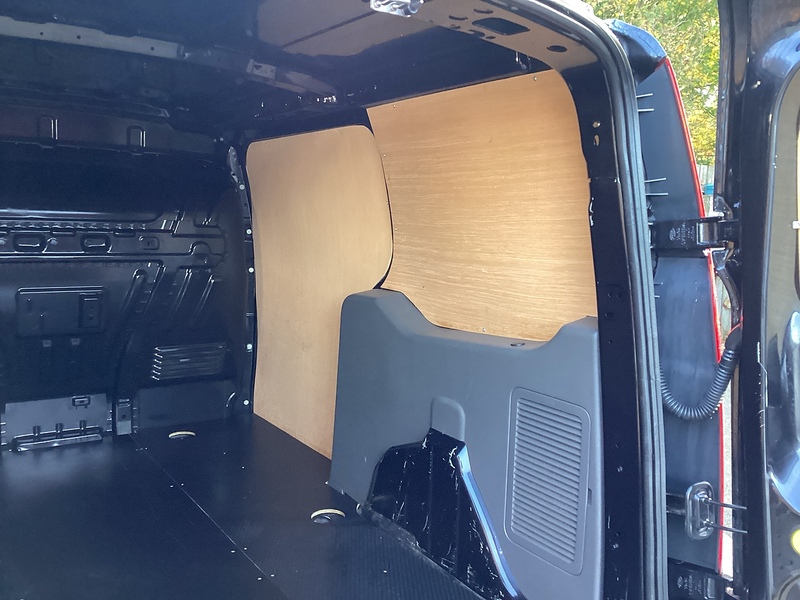 Ford 250 EcoBlue Limited L/R LWB A/C Euro 6