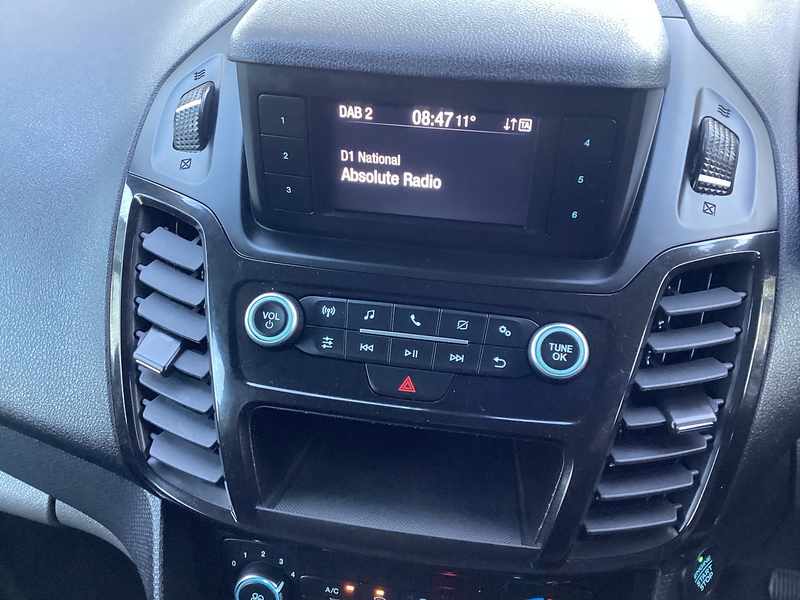 Ford 250 EcoBlue Limited L/R LWB A/C Euro 6