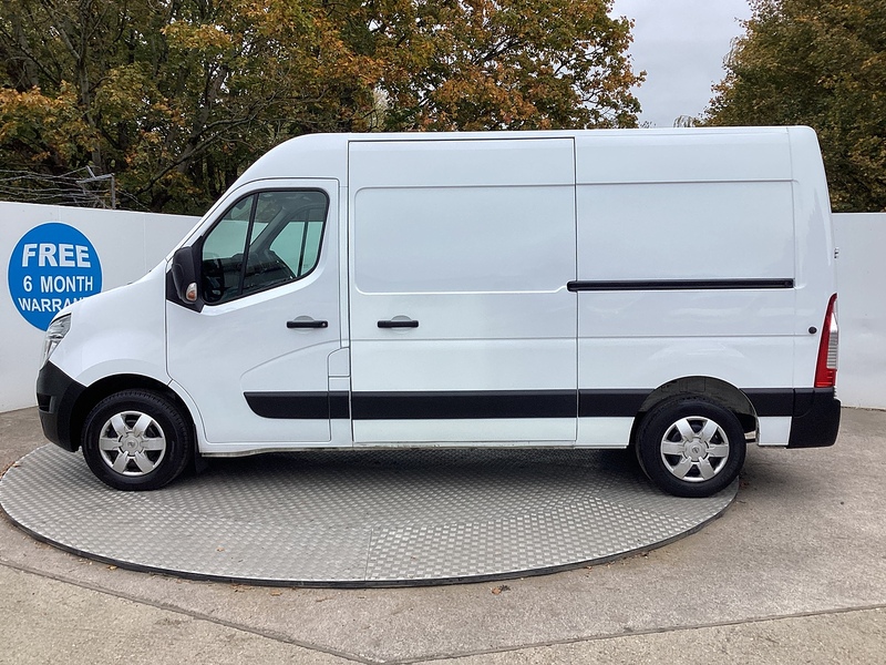 Nissan dCi 35 Tekna F35 MWB M/R A/C Euro 6