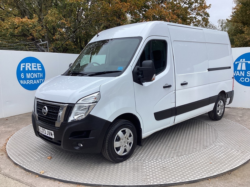 Nissan dCi 35 Tekna F35 MWB M/R A/C Euro 6