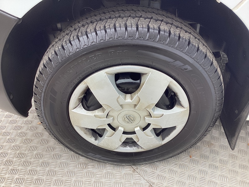 Nissan dCi 35 Tekna F35 MWB M/R A/C Euro 6