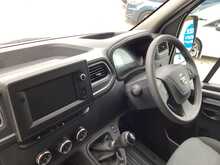 Nissan Interstar dCi 35 Tekna F35 MWB M/R A/C Euro 6 