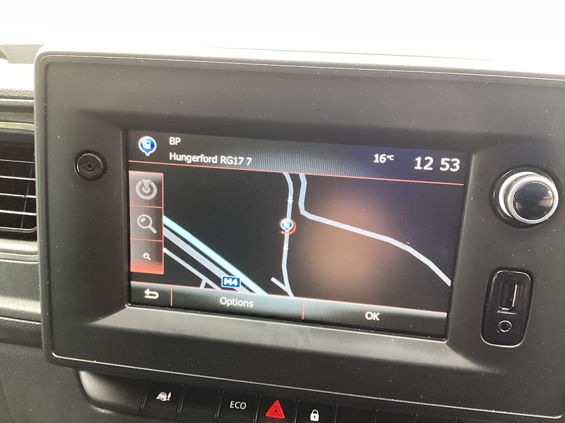 Nissan dCi 35 Tekna F35 MWB M/R A/C Euro 6