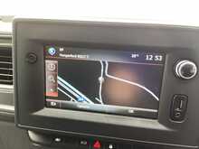 Nissan Interstar dCi 35 Tekna F35 MWB M/R A/C Euro 6 