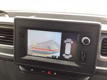 Nissan Interstar dCi 35 Tekna F35 MWB M/R A/C Euro 6 