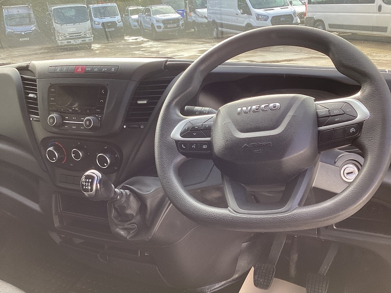 Iveco D HPI 14V 35S 3520 MWB H/R A/C Euro 6