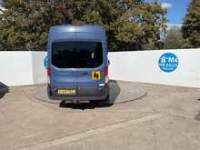 Ford Transit TDCi 460 Trend 17 Seater 