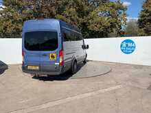 Ford Transit TDCi 460 Trend 17 Seater 