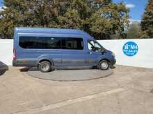 Ford Transit TDCi 460 Trend 17 Seater 