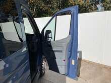 Ford Transit TDCi 460 Trend 17 Seater 