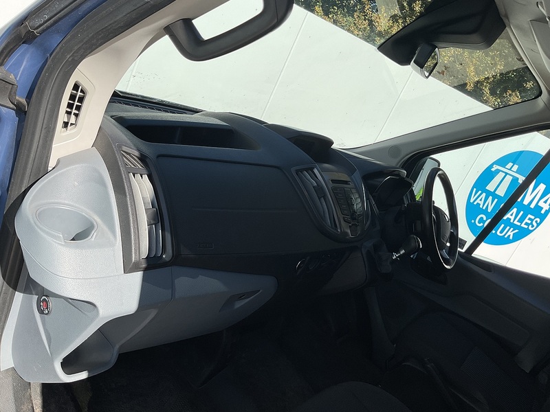 Ford 2.2 TDCi 460 HDT Trend Minibus  Diesel Manual L4 H3 (17 seats) Euro6 153 bhp