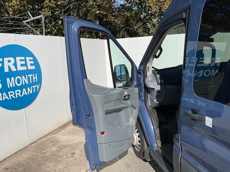 Ford 2.2 TDCi 460 HDT Trend Minibus  Diesel Manual L4 H3 (17 seats) Euro6 153 bhp