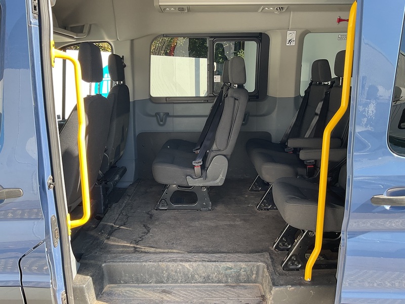 Ford 2.2 TDCi 460 HDT Trend Minibus  Diesel Manual L4 H3 (17 seats) Euro6 153 bhp