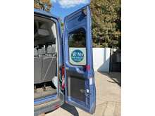 Ford Transit TDCi 460 Trend 17 Seater 