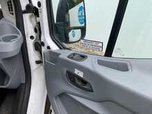 Ford Transit TDCi 350 Trend 12 Seater 