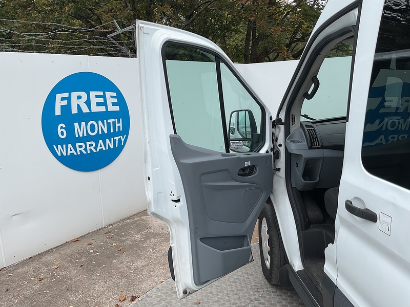 Ford TDCi 350 Trend 12 Seater