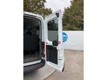 Ford Transit TDCi 350 Trend 12 Seater 