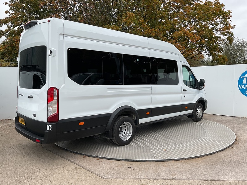 Ford 460 EcoBlue Trend 17 Seat Minibus 165ps