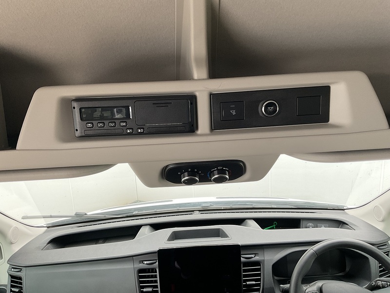 Ford 460 EcoBlue Trend 17 Seat Minibus 165ps