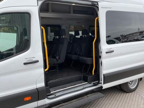 Ford Transit, 460 EcoBlue Trend 17 Seat Minibus 165ps