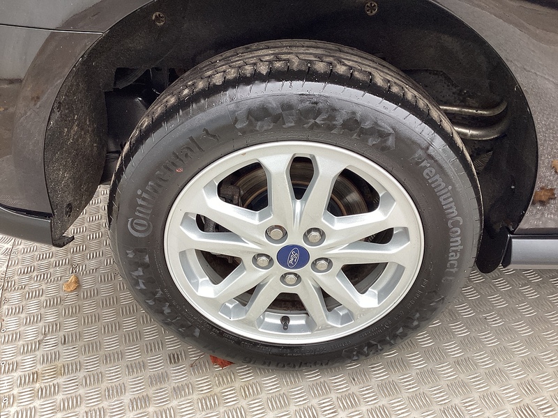 Ford 240 EcoBlue Limited SWB A/C Euro 6 **NO VAT**