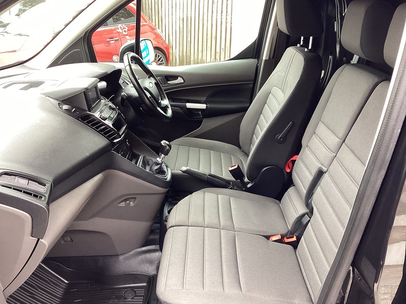 Ford 240 EcoBlue Limited SWB A/C Euro 6 **NO VAT**