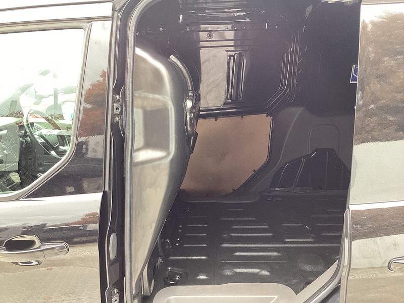 Ford 240 EcoBlue Limited SWB A/C Euro 6 **NO VAT**