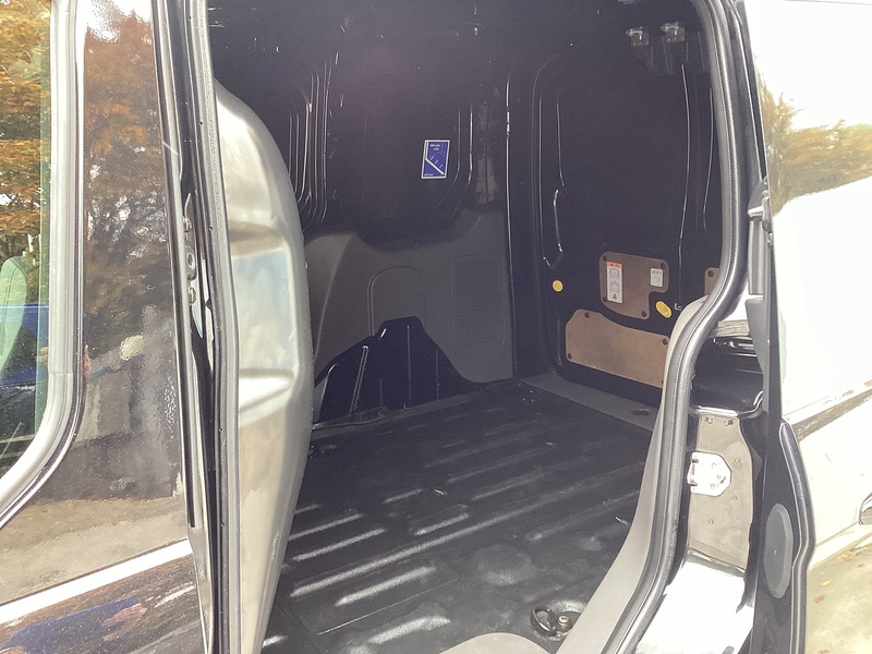 Ford 240 EcoBlue Limited SWB A/C Euro 6 **NO VAT**