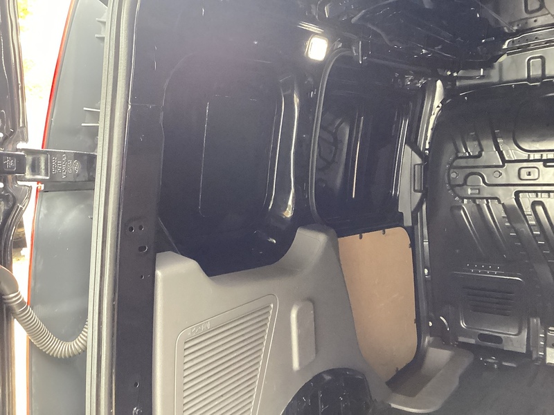 Ford 240 EcoBlue Limited SWB A/C Euro 6 **NO VAT**