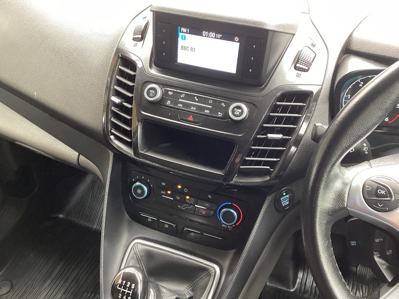 Ford 240 EcoBlue Limited SWB A/C Euro 6 **NO VAT**