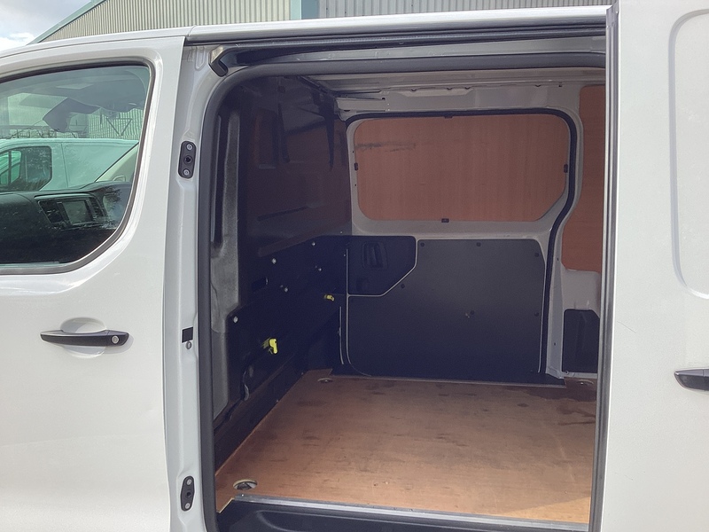 Citroen BlueHDi 1000 Enterprise Pro MWB A/C Euro 6