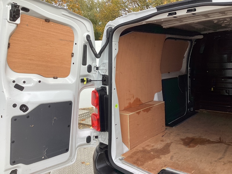 Citroen BlueHDi 1000 Enterprise Pro MWB A/C Euro 6