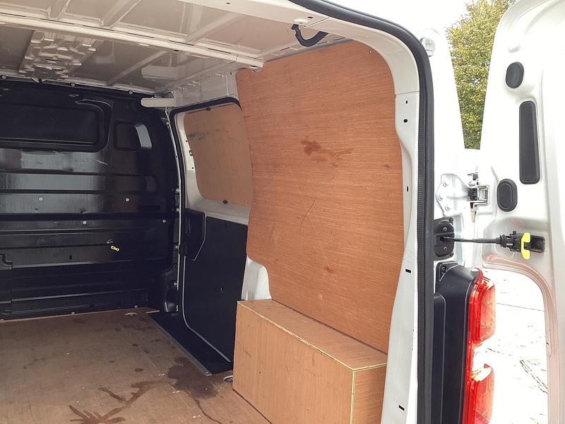 Citroen BlueHDi 1000 Enterprise Pro MWB A/C Euro 6