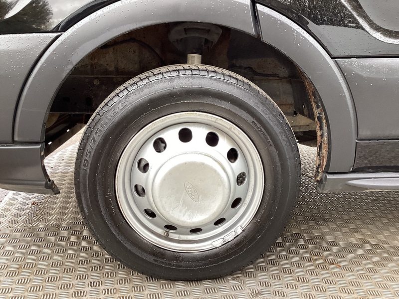 Ford 350 EcoBlue Crewcab Tipper Euro 6 3 seats L=9ft 4