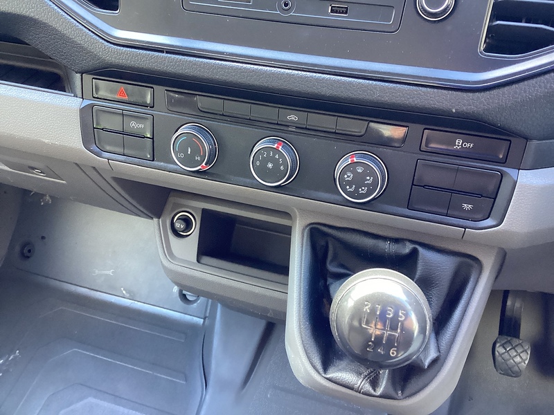 Volkswagen TDI CR35 Startline MWB Tipper Euro 6 L=11ft 1