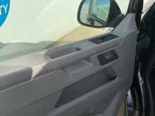 Volkswagen Transporter TDI SE Shuttle LWB DSG 